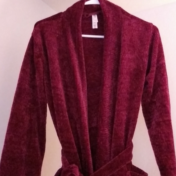 Gilligan & O'Malley Robe - Picture 4 of 4